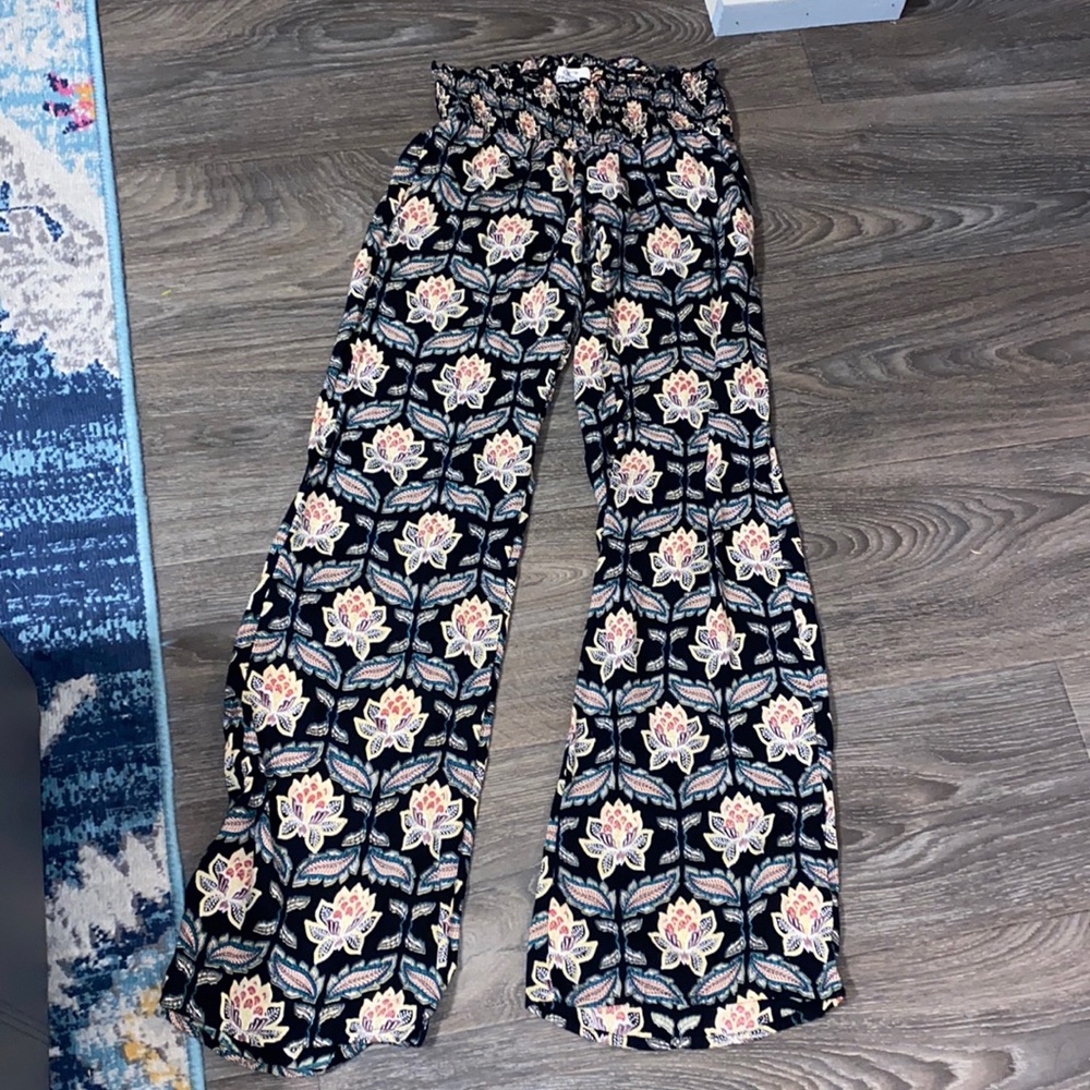 O'Neill Black Floral Wide-Leg Pants